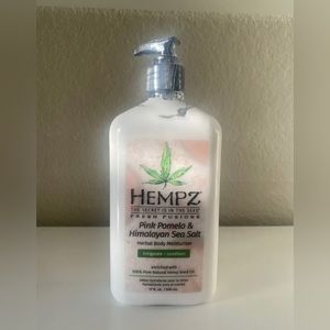 HEMPZ Pink Pomelo & Himalayan Sea Salt Herbal Body Moisturizer 17 oz lotion